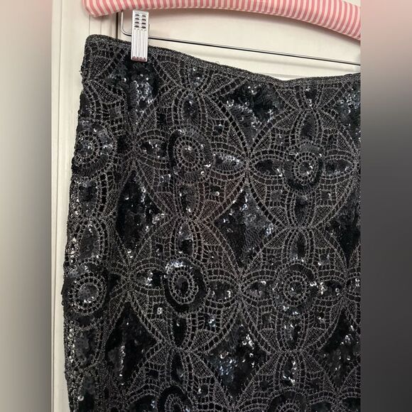 Express Black Sequin Silver Metallic Skirt Size 10 - Picture 2 of 12